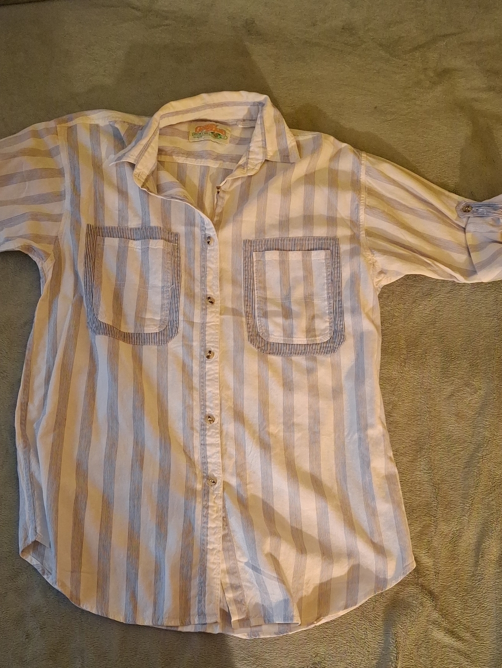 Men's Casual Striped Button-Down Shirt in Light Blue and White